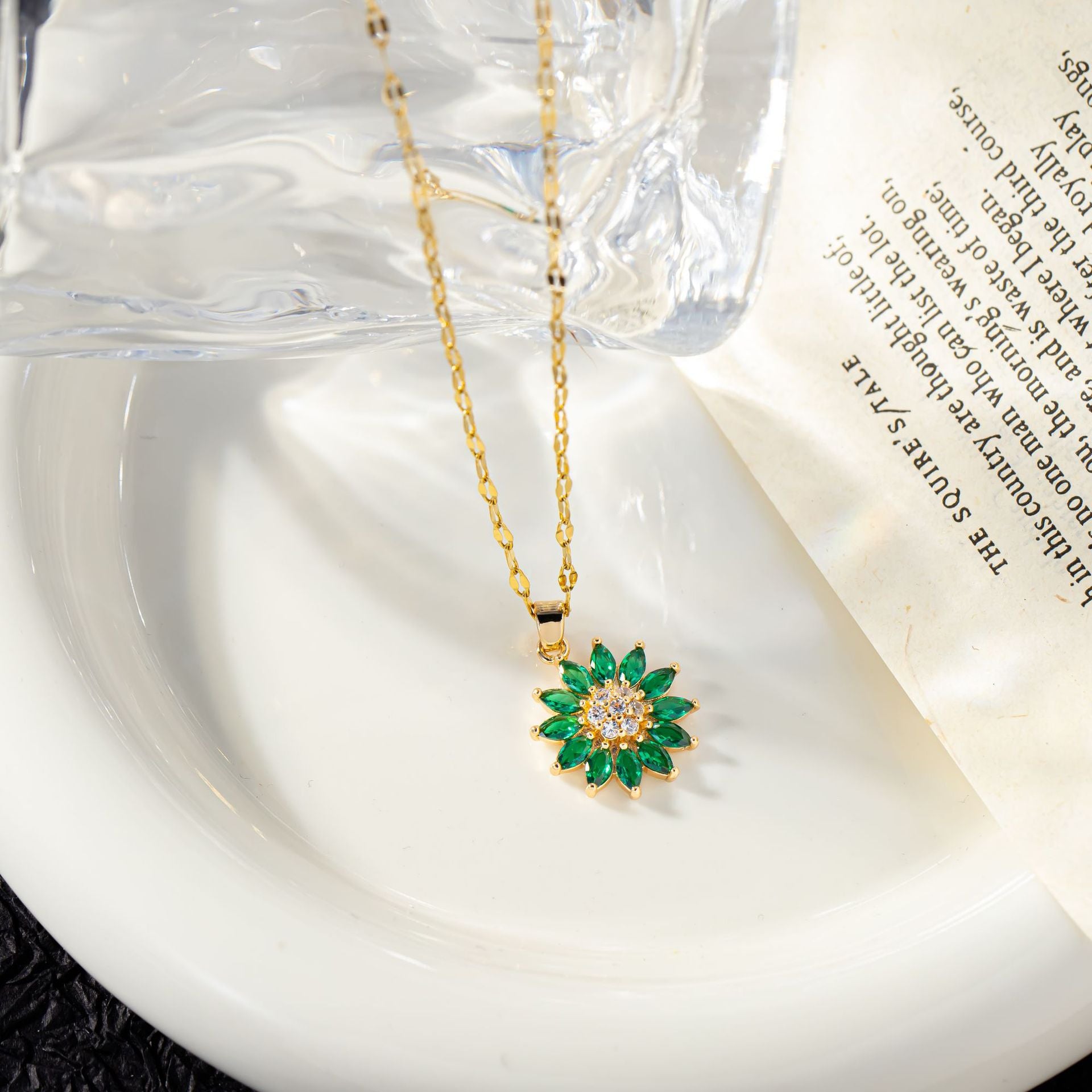 Wholesale titanium steel sunflower daisy copper gold plated necklace clavicle chain titanium steel chain